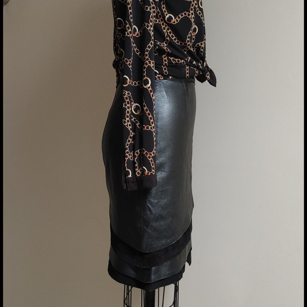 Vintage Designer Layered Leather Black Lambskin Skirt - Picture 6 of 15